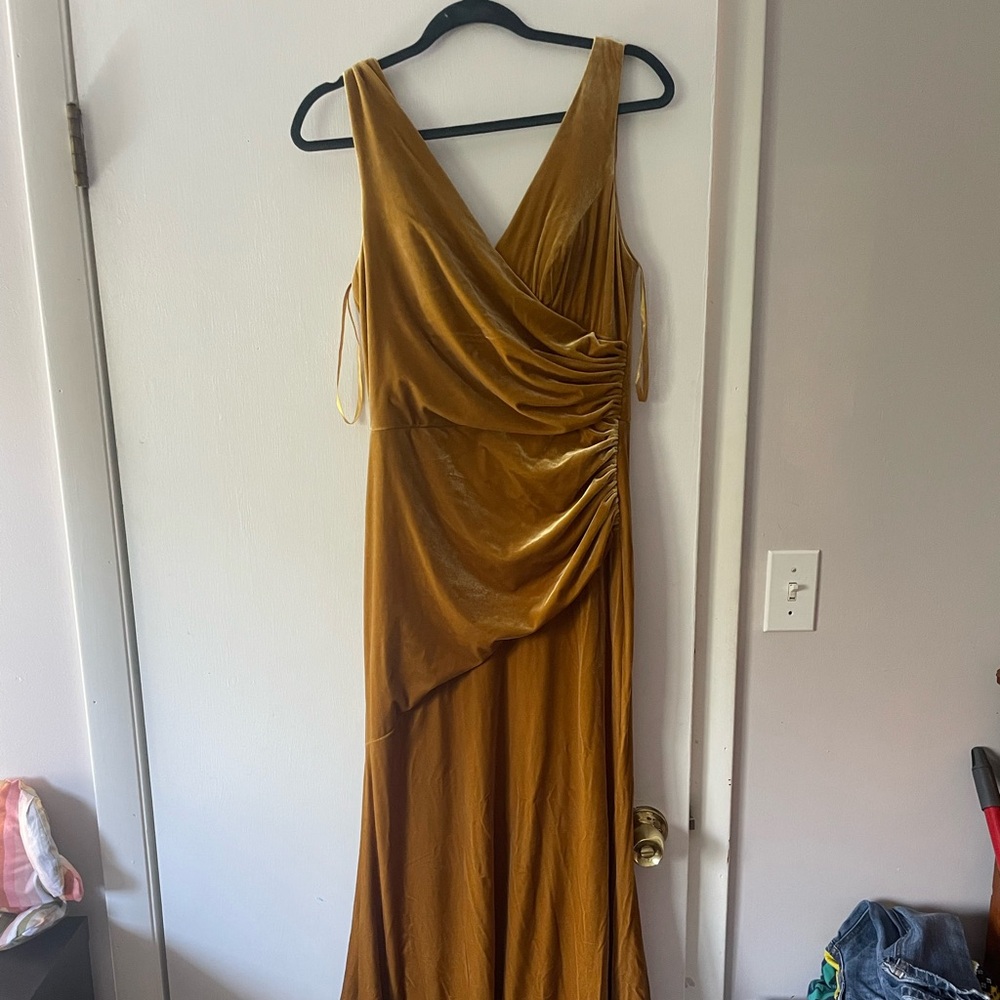 Revelry Dawson Velvet Dress - Mustard